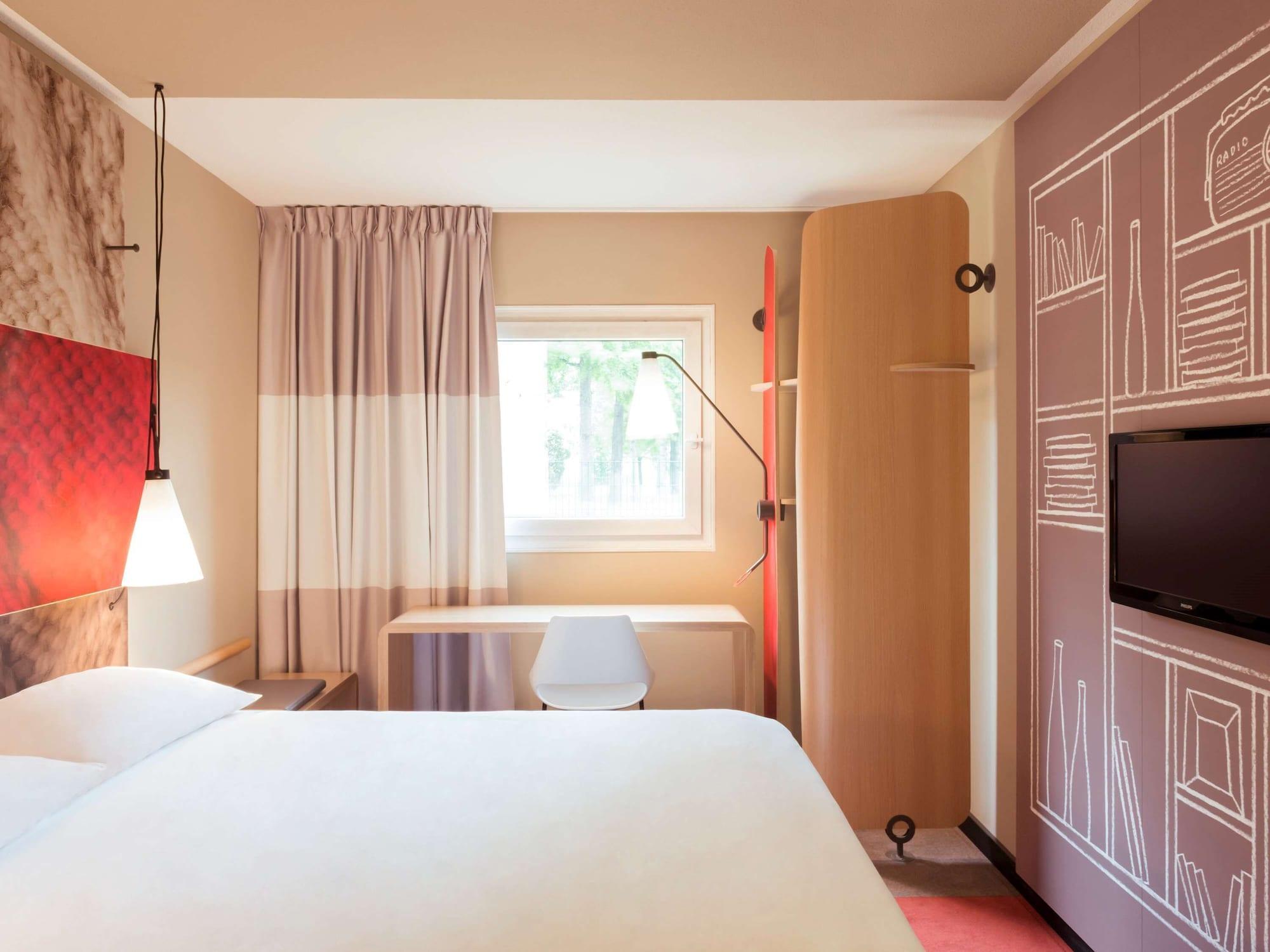 Отель Ibis Сион Экстерьер фото