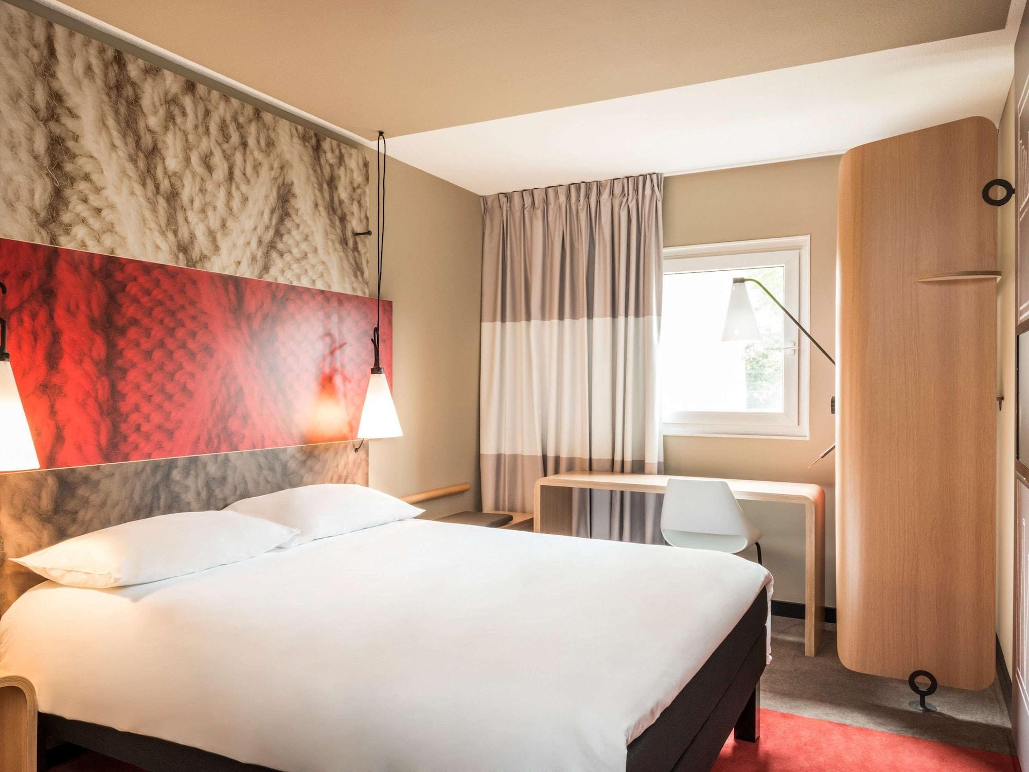 Отель Ibis Сион Экстерьер фото