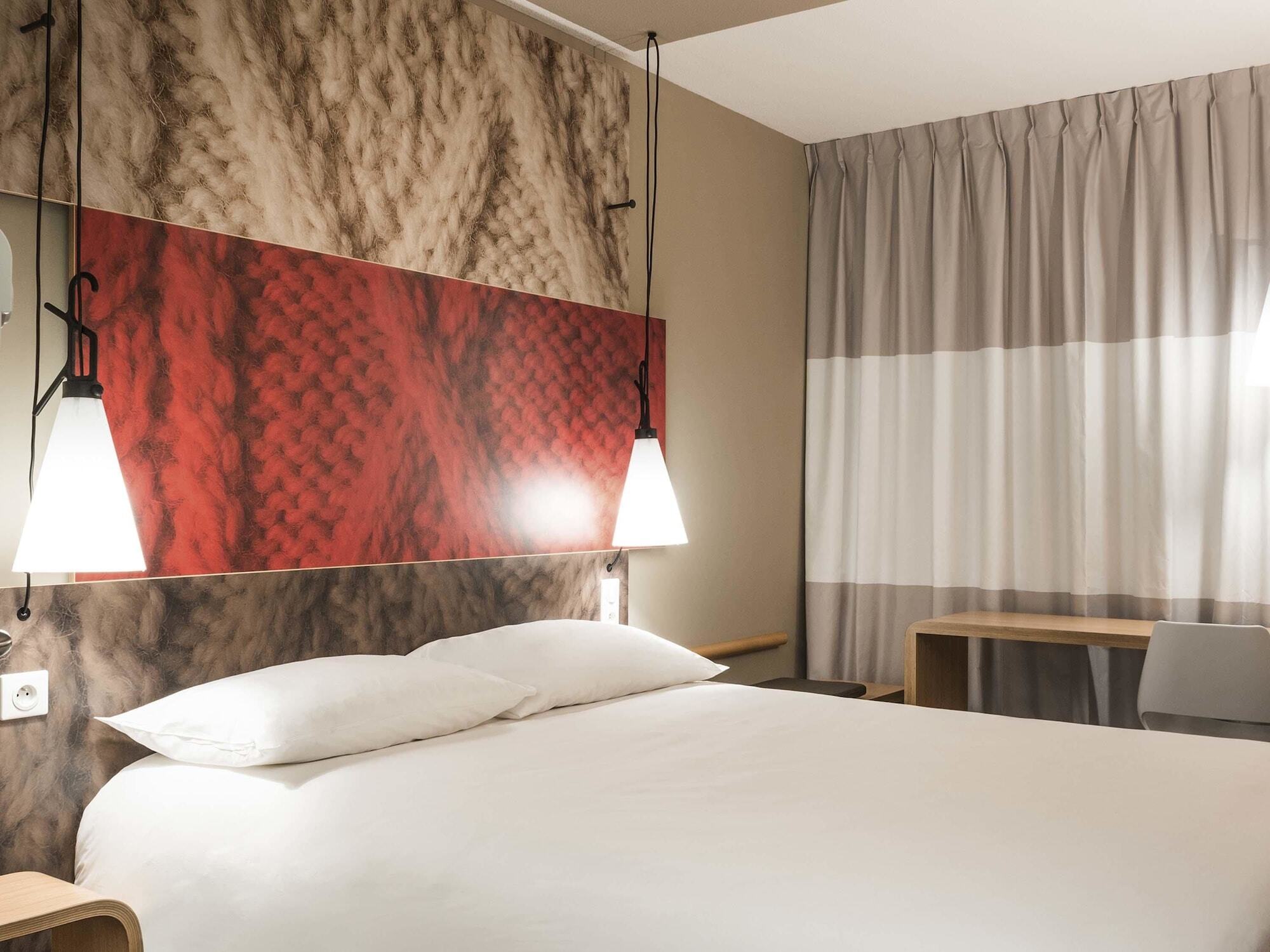 Отель Ibis Сион Экстерьер фото